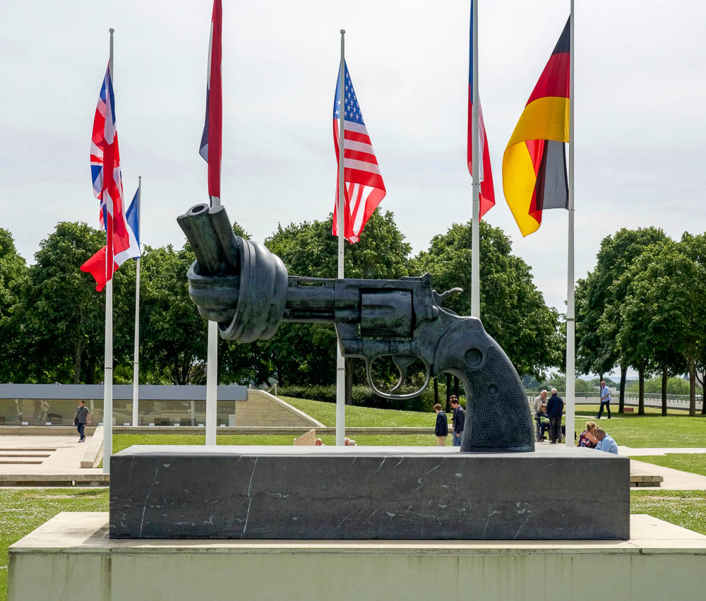 tours to normandy beaches from paris