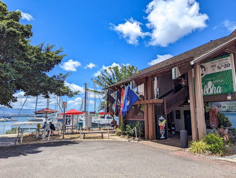 Restaurants Near Pearl Harbor Where to Eat that You Can Walk To
